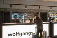 Bar, Cafe and Lounge Wolfgang's managed by a&o - Hostel