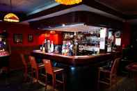 Bar, Cafe and Lounge Claredon Hotel