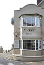 Bangunan 4 Anchor Inn by Greene King Inns