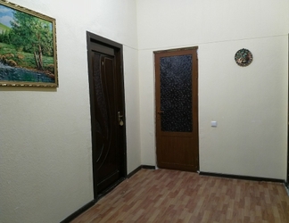 Lobby 2 Hostel Mukarram