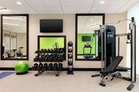 Fitness Center La Quinta Inn & Suites by Wyndham Burlington