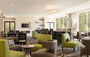 Bar, Cafe and Lounge 3 La Quinta Inn & Suites by Wyndham Burlington