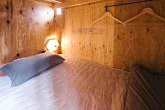 Kamar Tidur 4 Why Kumano Hostel & Cafe Bar