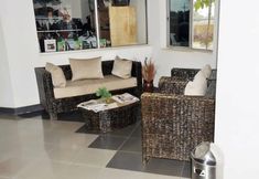 로비 3 Central Inn Hotel Entebbe