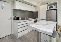 Others 4 QV Refined Lighter Quay Apt - 767