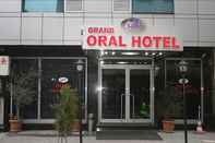 Exterior Grand Oral Hotel