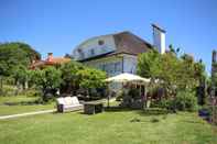 Common Space Villa Branca Barreiros Bed & Breakfast