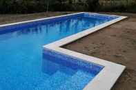 Swimming Pool Villa Branca Barreiros Bed & Breakfast