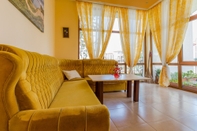 Lobby 1 Bedroom Apartment in Dafinka Guest House