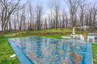 Swimming Pool Bedford Big House w Heated Pool & Hot Tub on 4 Acres! Perfect Place to Social Distance and Stay Safe. Super-host Support, Check out our Reviews!