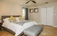 Bedroom 3 Golfview - Short Term Rental Certified by Weston. Private & Sanitized, Perfect for Social Distancing & Working From Home. Self Check-in. Private Pool, Pet Friendly. Super-host Support