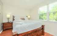 Bedroom 3 Sterling Townhome - Private & Santized, in a Quiet & Safe Neighborhood. Self Checkin, Pet Friendly! Super-host Support