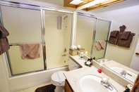 In-room Bathroom Stellers Jay Lake View  2 Bedroom Condo by RedAwning