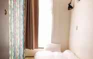 Bedroom 2 hostel & powder room crane - Caters to Women