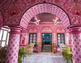 Lobby 2 Bloom Boutique - Lake Pichola Heritage Hotel