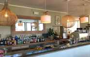 Bar, Kafe dan Lounge 7 Hotel Karibe