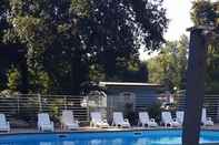 Swimming Pool Playa di Valverde - Campsite