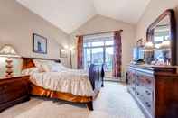 Bedroom Bay Club Town Homes by CRMR