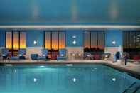 Swimming Pool Hampton Inn by Hilton Burley
