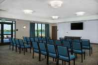 Functional Hall Hampton Inn by Hilton Burley