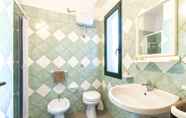 In-room Bathroom 3 Residence Verde Navarrese C