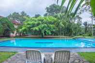 Swimming Pool Randiya Epiliyagoda Resort