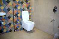 In-room Bathroom Hotel Kuber by Sky Stays