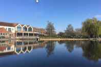 Bangunan The Swan at Streatley