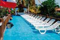 Hồ bơi Hotel Camino Verde
