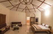 Kamar Tidur 2 WOWSTAYZ Pachmarhi Foothill Cottages