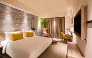 Bedroom 6 Lemon Tree Premier Mumbai Intl. Airport