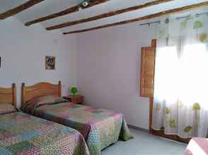 Kamar Tidur 4 Masia Atalaya - Casa Eliane