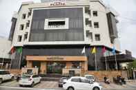 Bangunan Hotel Placid