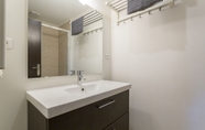 In-room Bathroom 4 Le Jacquard