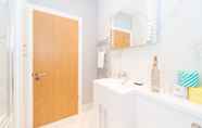 In-room Bathroom 2 PML Apartments Southwick Street