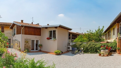 Exterior 4 B&B Cascina San Martino