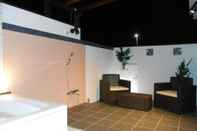 Toilet Kamar Hotel Monsoon - Adults Only