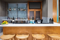 Bar, Cafe and Lounge SpringHill Suites by Marriott Kansas City Plaza