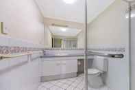 Phòng tắm bên trong Villa at Tangalooma - Villa 30