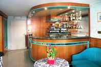 Bar, Cafe and Lounge Hotel Oria Rivabella