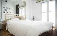 Kamar Tidur 5 Amazing Renovated Penthouse In Pagkrati