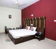 Bilik Tidur 7 Hotel Radhika Regency