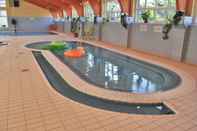 Swimming Pool Hotel Hajnal