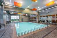 Swimming Pool Hampton Inn & Suites Charlottetown