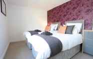 Bedroom 3 NEC - Airport Short Stay