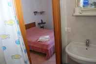 In-room Bathroom Cala Dogana Guest House