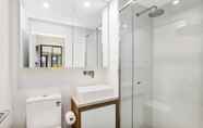 Toilet Kamar 5 FV Iconic Designer APT, Parking, Near CBD Qfv147-14