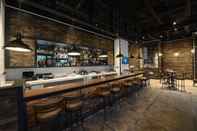 Bar, Cafe and Lounge New World Langfang
