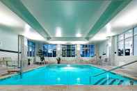 Swimming Pool Fairfield Inn & Suites by Marriott Boston Logan Airport/Chelsea