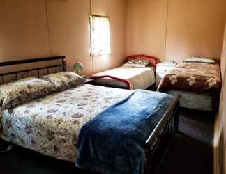 Bedroom 2 Mountain View Motel